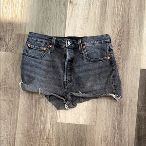 Black raw hem 501 Levi’s Denim Shorts